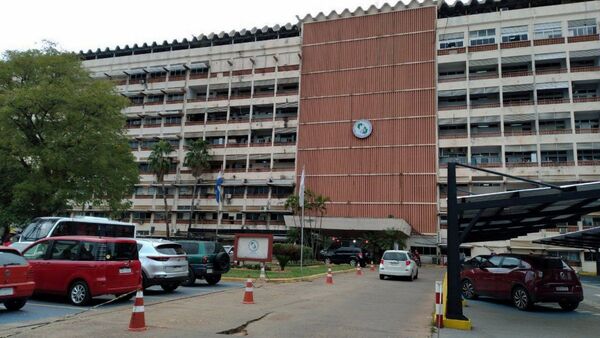 IPS inicia pago de deuda de USD 250 millones con farmacéuticas