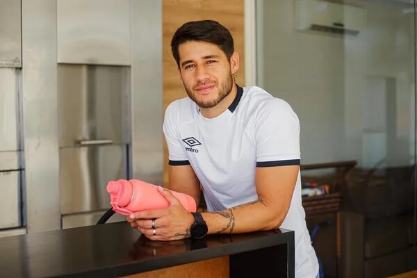 Iván Torres se tatuó el rostro de Messi, ¡pasá y mirá! - Gente - ABC Color