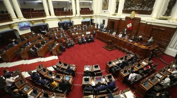 Congreso de Perú reconsiderará adelantar las elecciones presidenciales y parlamentarias