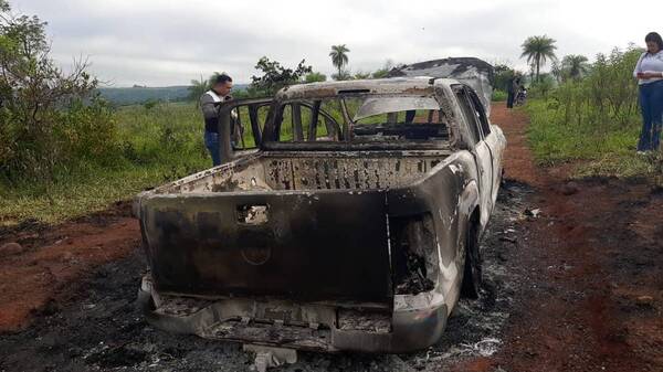 Hallan incinerada camioneta perteneciente a víctima de rapto en Pedro Juan - Noticiero Paraguay