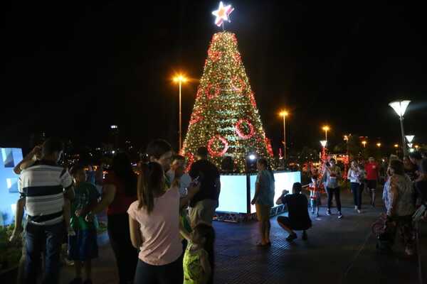 Asunción lista para recibir la Nochebuena
