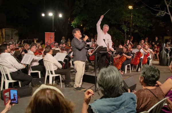 Diario HOY | OSCA finaliza edición 2022 de ciclo "Conciertos Al Aire Libre" en la Costanera de Asunción