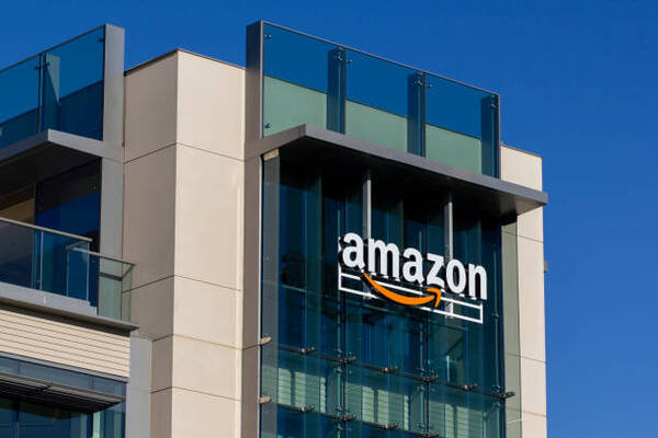 La Unión Europea acepta compromisos de Amazon sobre uso de datos para asegurar competencia - Revista PLUS