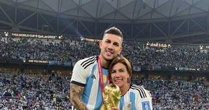 La Nación / Madre paraguaya levantó la copa del Mundo junto a su hijo Leandro Paredes