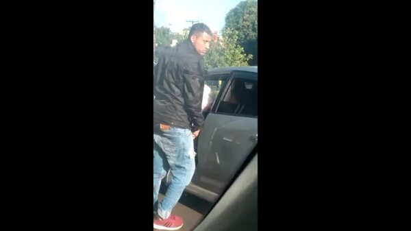 Video: Serie de violentos asaltos en fila del Puente de la Amistad - ABC en el Este - ABC Color