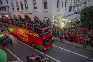 Jugadores de la selección marroquí recibidos en Rabat como héroes del Mundial - Fútbol Internacional - ABC Color