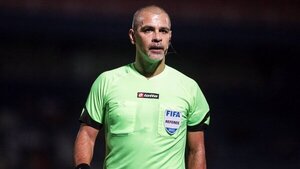 Eber Aquino, nuevo director de árbitros de la APF