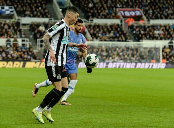 Diario HOY | Almirón y el Newcastle avanzan a cuartos en Copa de la Liga