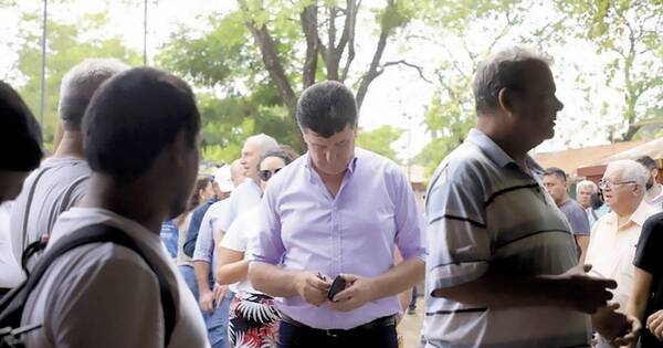 La Nación / Los unos y los otros