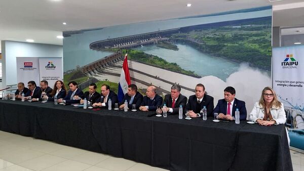 Paraguay quiere mantener tarifa en Itaipú, pese al anuncio brasileño
