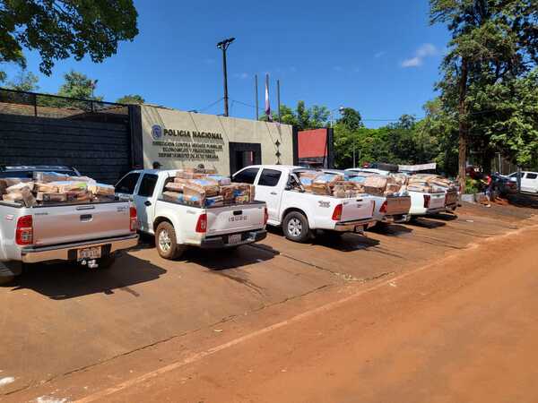 Decomisan más de seis toneladas de pollo ingresado de contrabando de la Argentina - La Clave