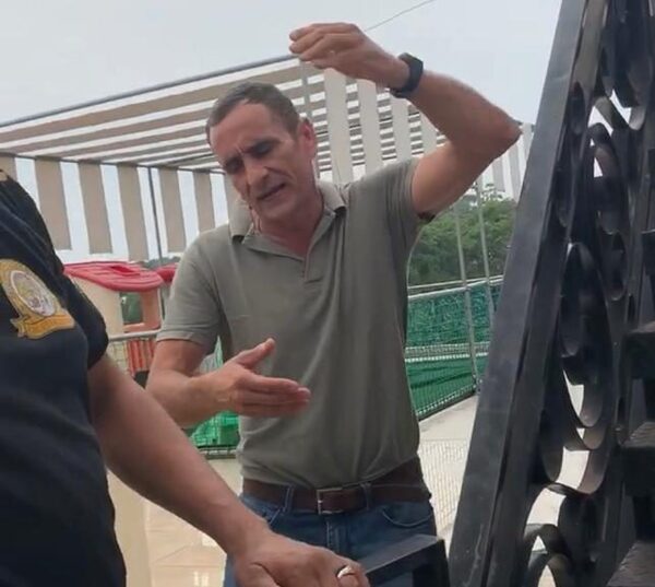 ESPAÑOL MALTRATADOR, CONDENADO A DOS AÑOS POR DESACATO Y COACCIÓN