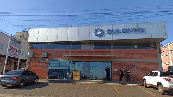 Grupo comando irrumpe en local comercial y roba apenas G. 510 mil - La Clave