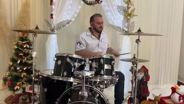 Los médicos del Hospital de Itauguá interpretan una canción de Navidad