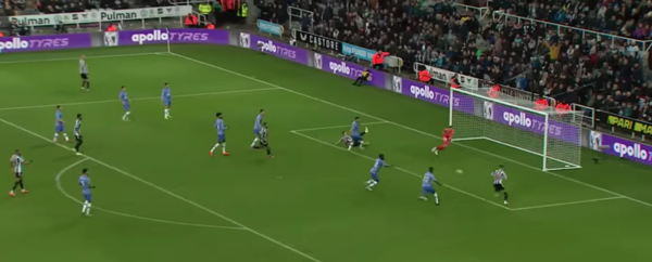 El gol cantado que se perdió Miguel Almirón en la Carabao Cup