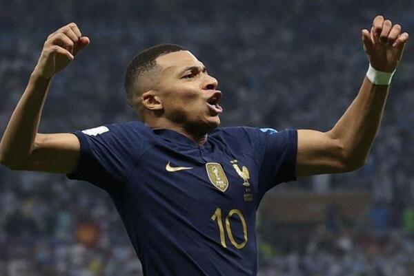 VIDEO: Sale a la luz la fuerte arenga de Mbappé en la final del Mundial - Megacadena — Últimas Noticias de Paraguay