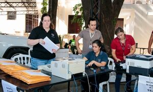 Prosigue recepción de sobres e inicia repliegue de materiales electorales
