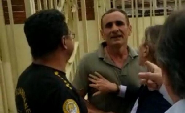 CDE: Español fue condenado por coacción y desacato