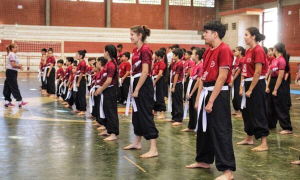 120 chicos culminan sus clases de Kung-Fu en Hernandarias