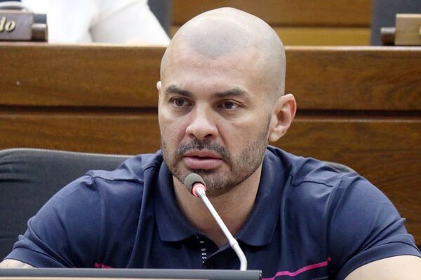 Con Santiago Peña como candidato la ANR da 'ventaja' a la Concertación, según Hugo Ramírez