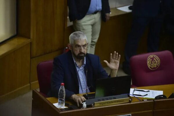 “Kencho” sugiere a Abdo ignorar a Peña y que no vete presupuesto inflado para el 2023 - Política - ABC Color