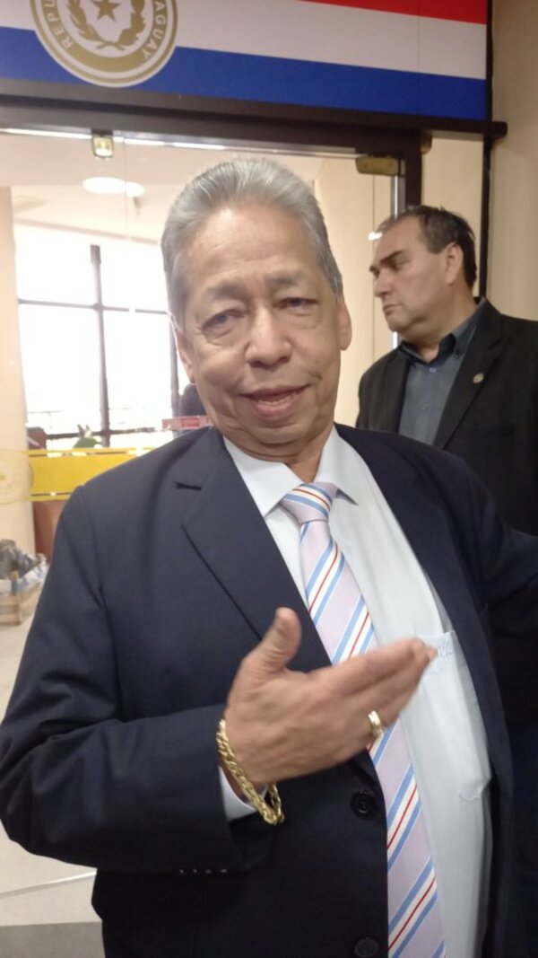 Eligen al diputado Paniagua como presidente de la Comisión Permanente del Congreso