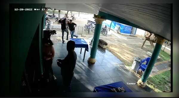 Pelea por pasajes en la terminal de ómnibus de Concepción