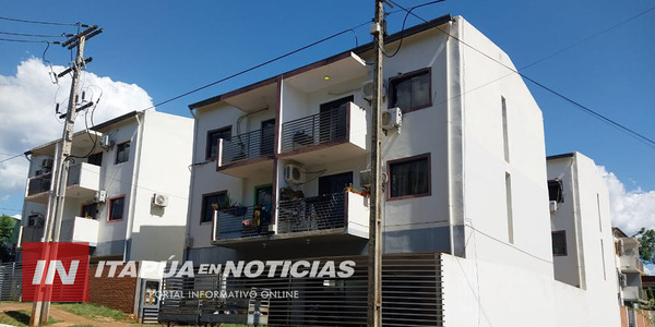 OCUPANTES DE UN BLOQUE HABITACIONAL EN ENCARNACIÓN SE MANIFIESTAN CONTRA EL MUVH - Itapúa Noticias