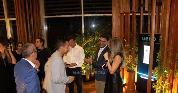 La Nación / Ueno abrió su centro de experiencias en CDE con nuevas tecnologías en la bancarización digital