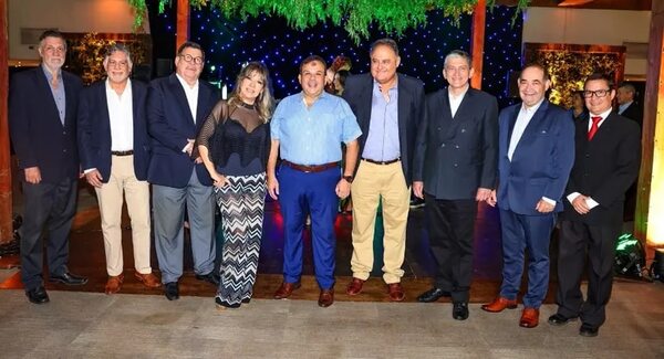 Presidente de la Copacons emite emotivo mensaje de fin de año - Empresariales - ABC Color