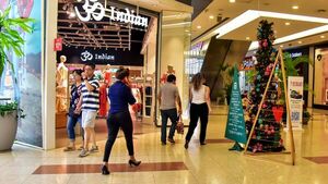 Crecen expectativas de comerciantes ante incesante flujo de compradores