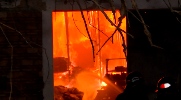 Incendio de gran magnitud afectó a una de las oficinas de Senave en Asunción - Unicanal
