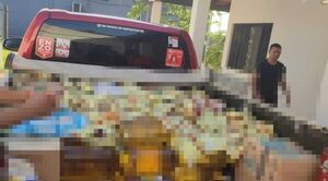 Detienen a concejala en móvil repleto de contrabando
