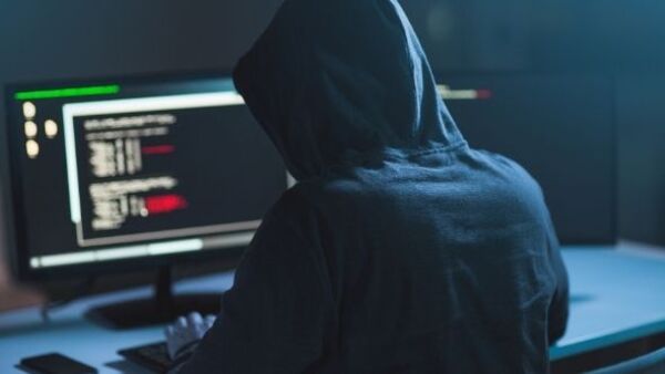 Desmantelan red internacional de ciberdelincuentes | 1000 Noticias