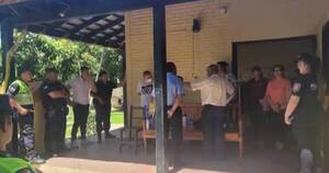 La Nación / Detienen a 8 policías por presunta venta irregular de objetos incautados