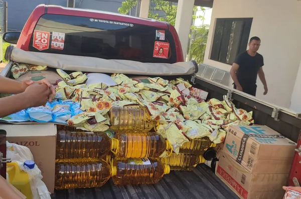 Detienen a concejala en móvil repleto de contrabando - Noticiero Paraguay