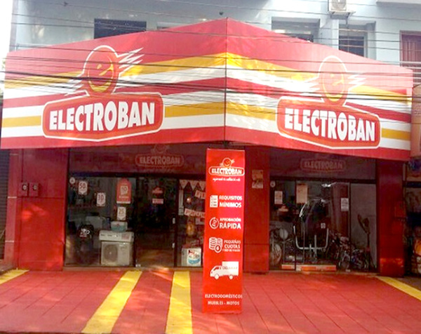 Solitario asaltante roba dinero, relojes y celulares de una sucursal de Electroban - La Clave