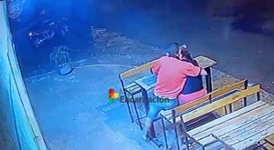 Motochorros asaltan a una mujer en Encarnación