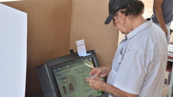 TSJE considera "difícil" la carga ilegal de votos tras denuncias
