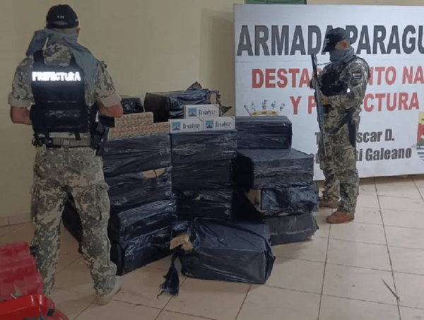 Incautan 13 mil cajetillas de cigarrillos en lago Itaipú · Radio Monumental 1080 AM
