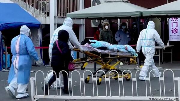 Coronavirus se extiende por China y amenaza con colapsar hospitales