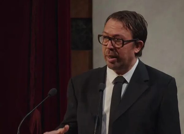 Marcelo Martinessi recibe premio de la RAE por el guion de “Las Herederas” - Cine y TV - ABC Color