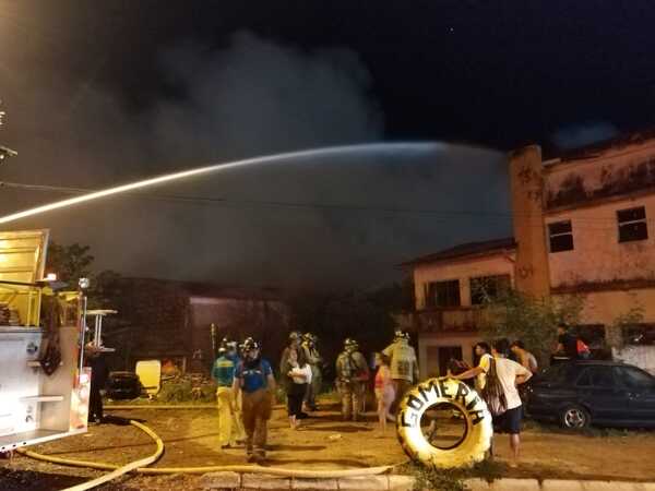 Incendio en el SENAVE: documentos estaban para ser destruidos | 1000 Noticias