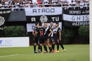 Olimpia en el mercado: Tres nombres asegurados y un goleador en la mira