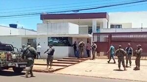 Un Policía muere tras persecución y balacera con asaltantes