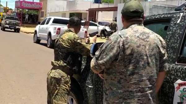 Enfrentamiento entre malvivientes deja un policía muerto y otro herido