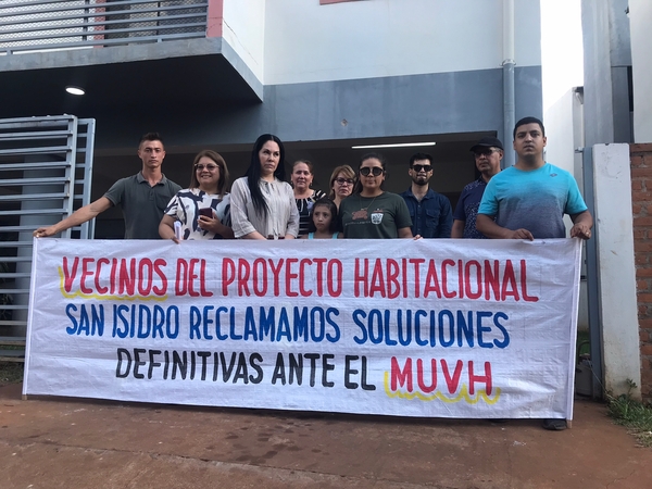 Vecinos de proyecto habitacional en pie de guerra contra el MUVH