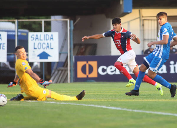 ¿Ya nadie pregunta por este goleador después de haberse lesionado?