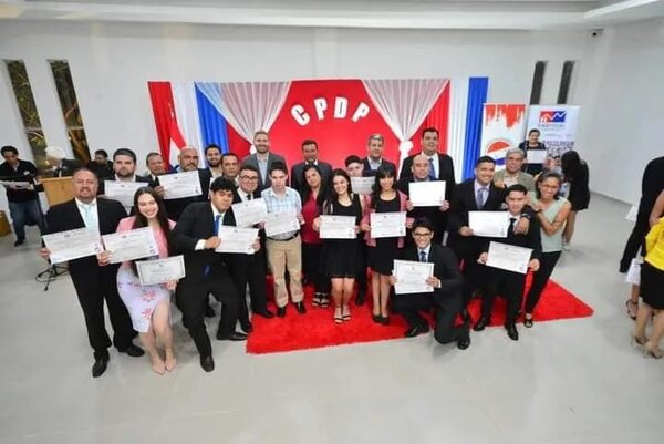 Curso de Periodismo Deportivo del CPDP tuvo 66 egresados - Polideportivo - ABC Color