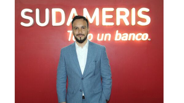 Banco Sudameris firma convenio estratégico con el Club Social Área 1 de Ciudad del Este - Revista PLUS